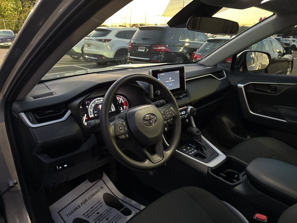 Thumbnail: 2024 Toyota RAV4 - 18