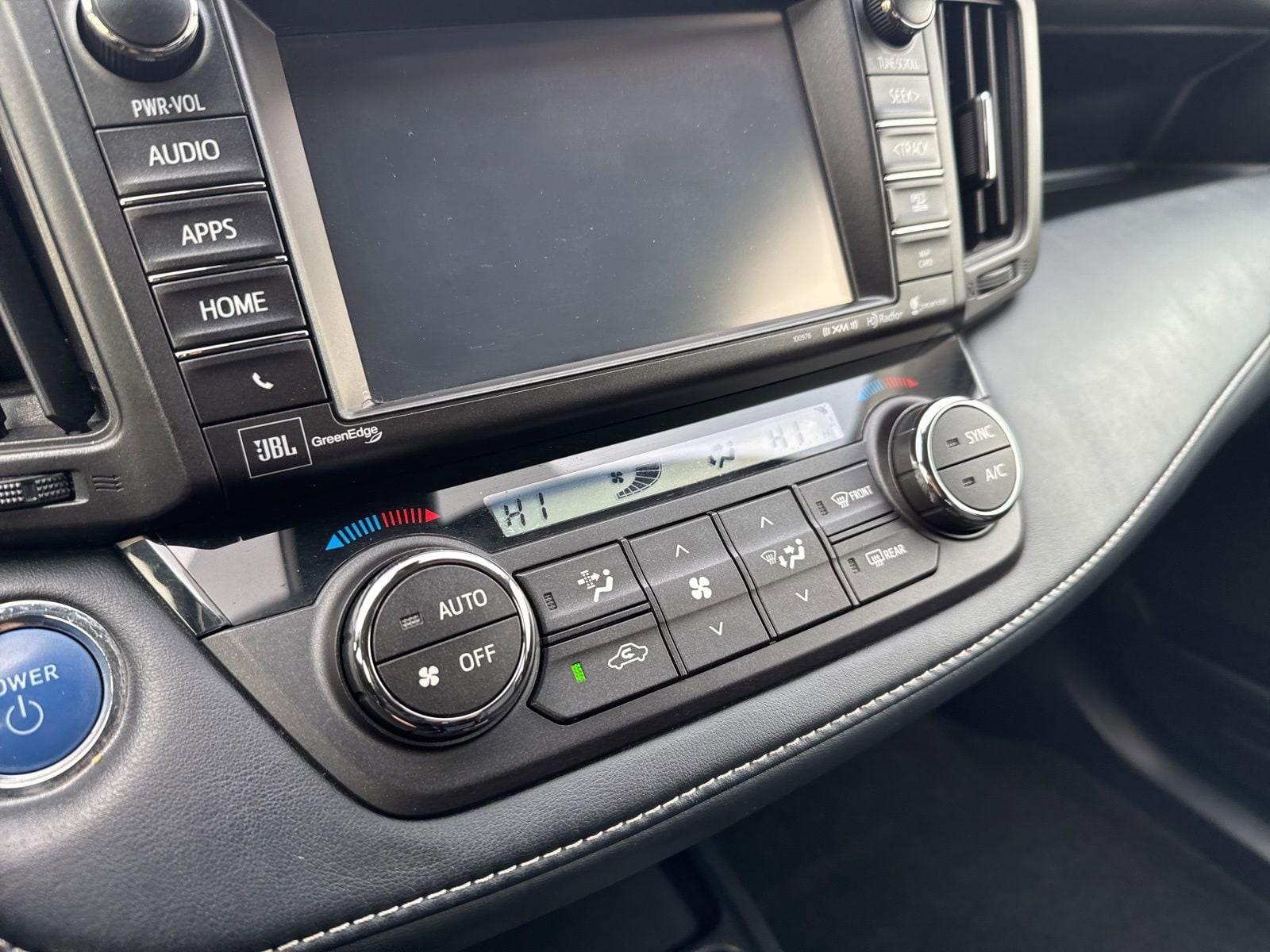 Thumbnail: 2018 Toyota RAV4 - 28