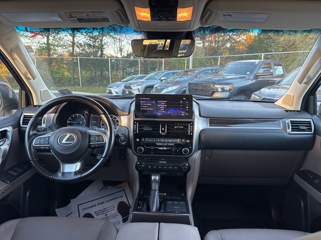 Thumbnail: 2022 Lexus GX - 25