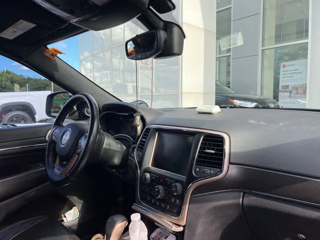 Thumbnail: 2017 Jeep Grand Cherokee - 15
