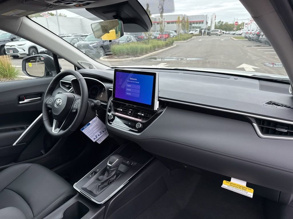 Thumbnail: 2026 Toyota Corolla Cross - 14