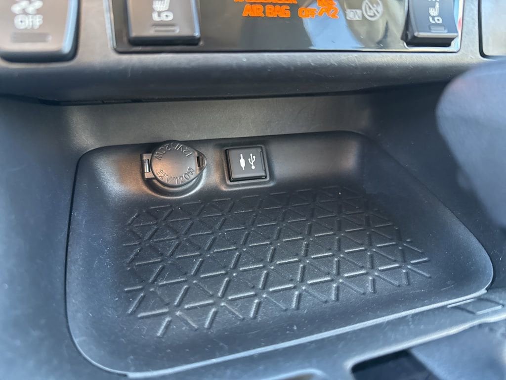 Thumbnail: 2019 Toyota RAV4 - 29