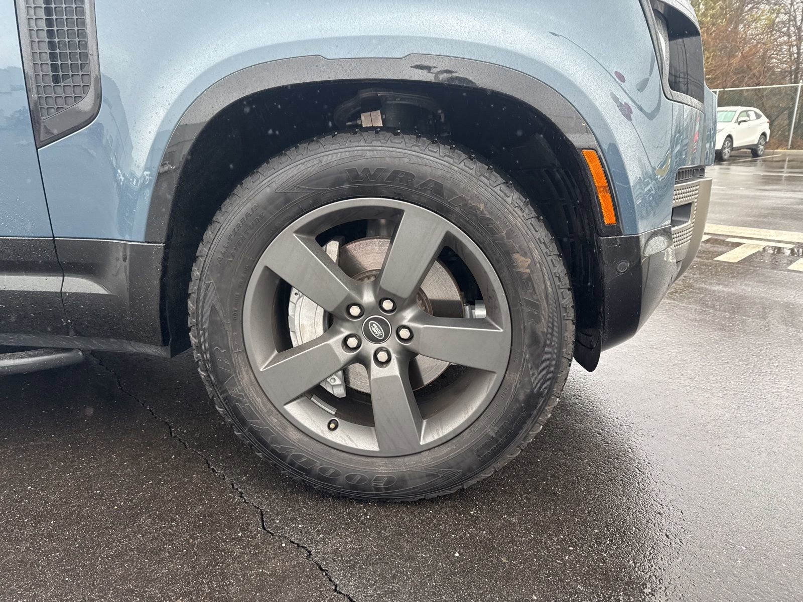 Thumbnail: 2025 Land Rover Defender - 17