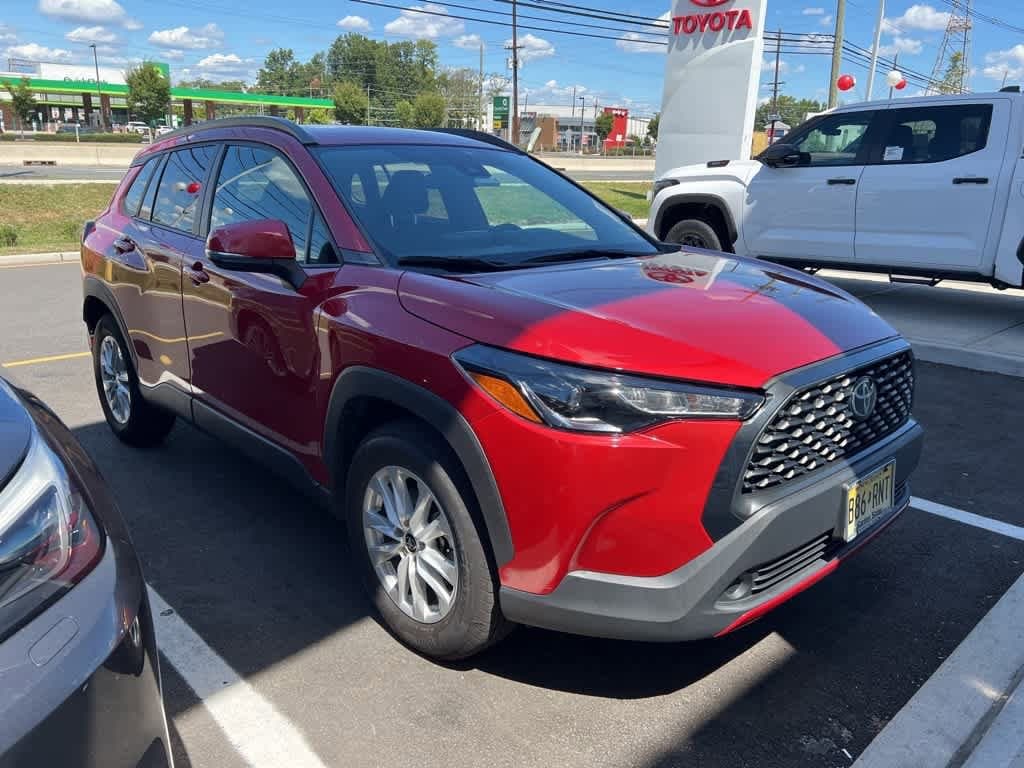 Thumbnail: 2022 Toyota Corolla Cross - 2