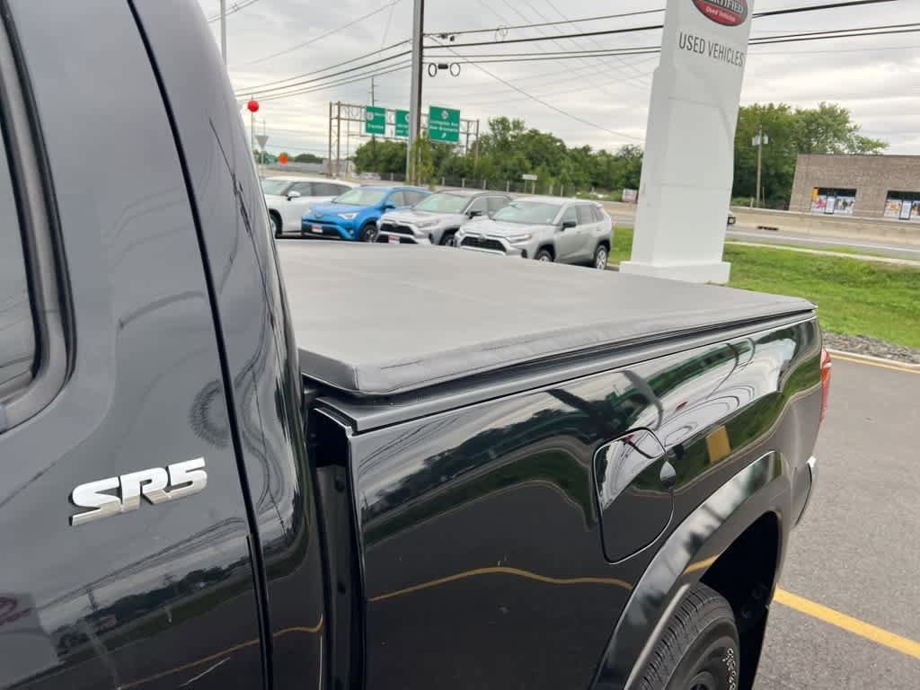 Thumbnail: 2022 Toyota Tacoma - 18