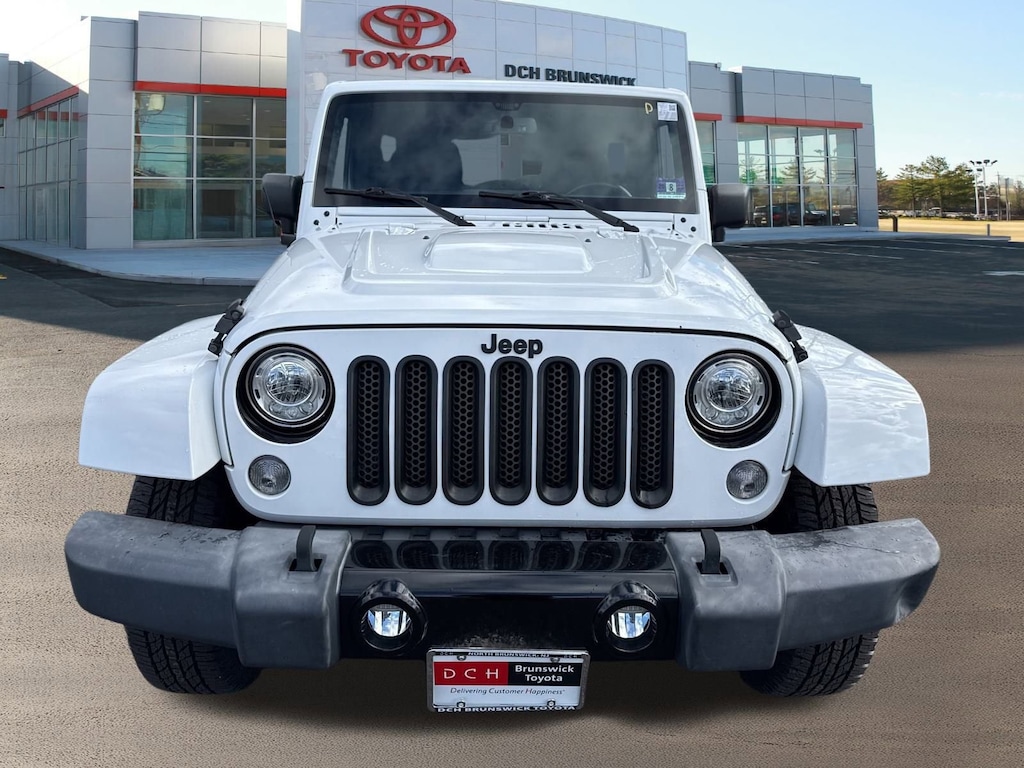 Used 2017 Jeep Wrangler JK Unlimited Sahara 4x4 SUV