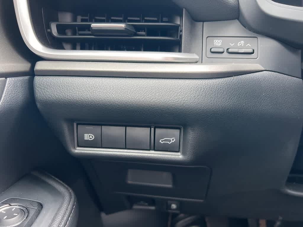 2024 Toyota Grand Highlander XLE 19