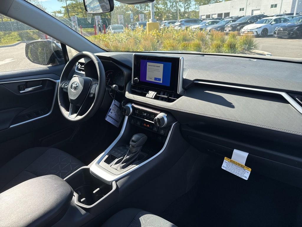 Thumbnail: 2025 Toyota RAV4 - 13