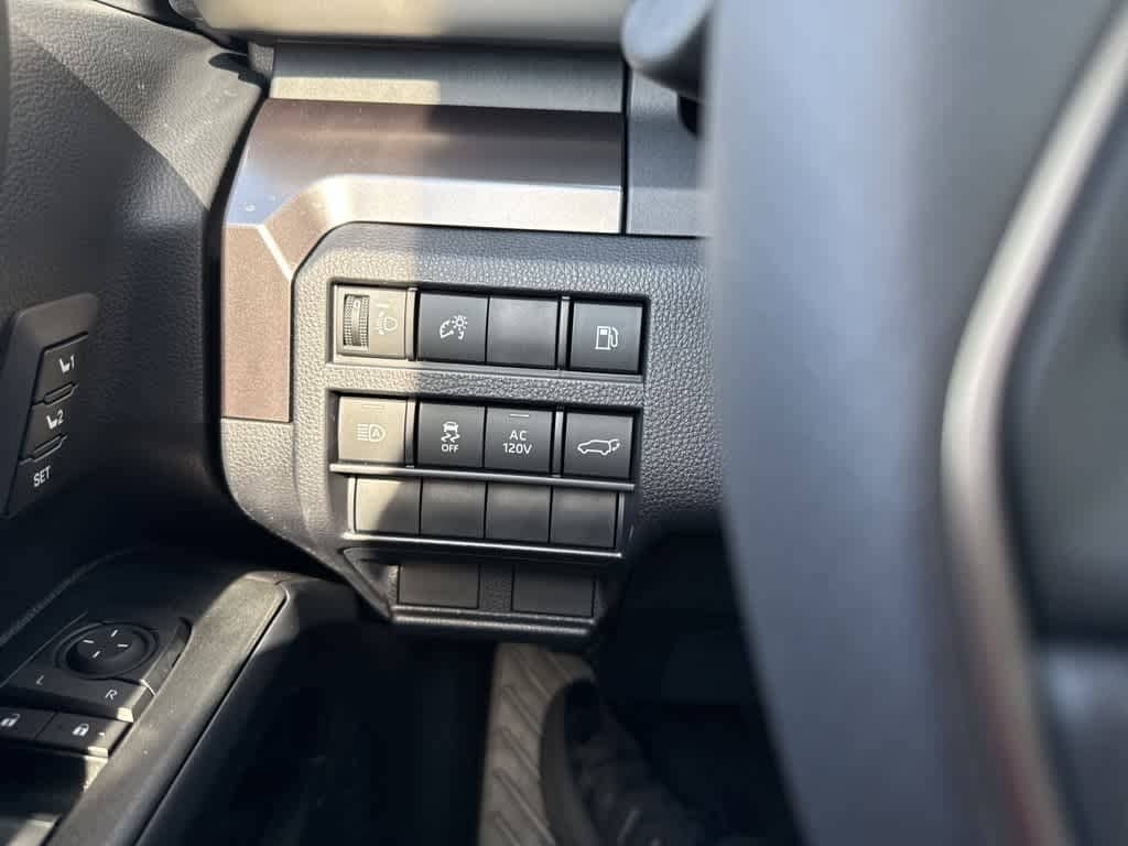 Thumbnail: 2025 Toyota 4Runner - 24