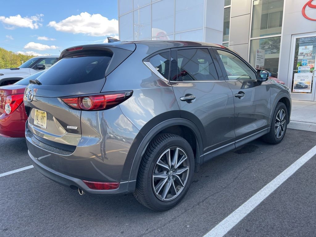 2017 Mazda CX-5 Grand Touring photo 3