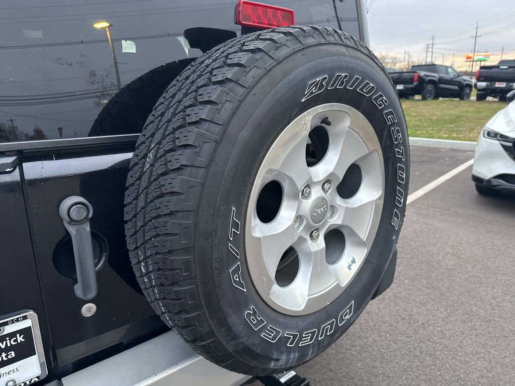 Thumbnail: 2013 Jeep Wrangler - 17