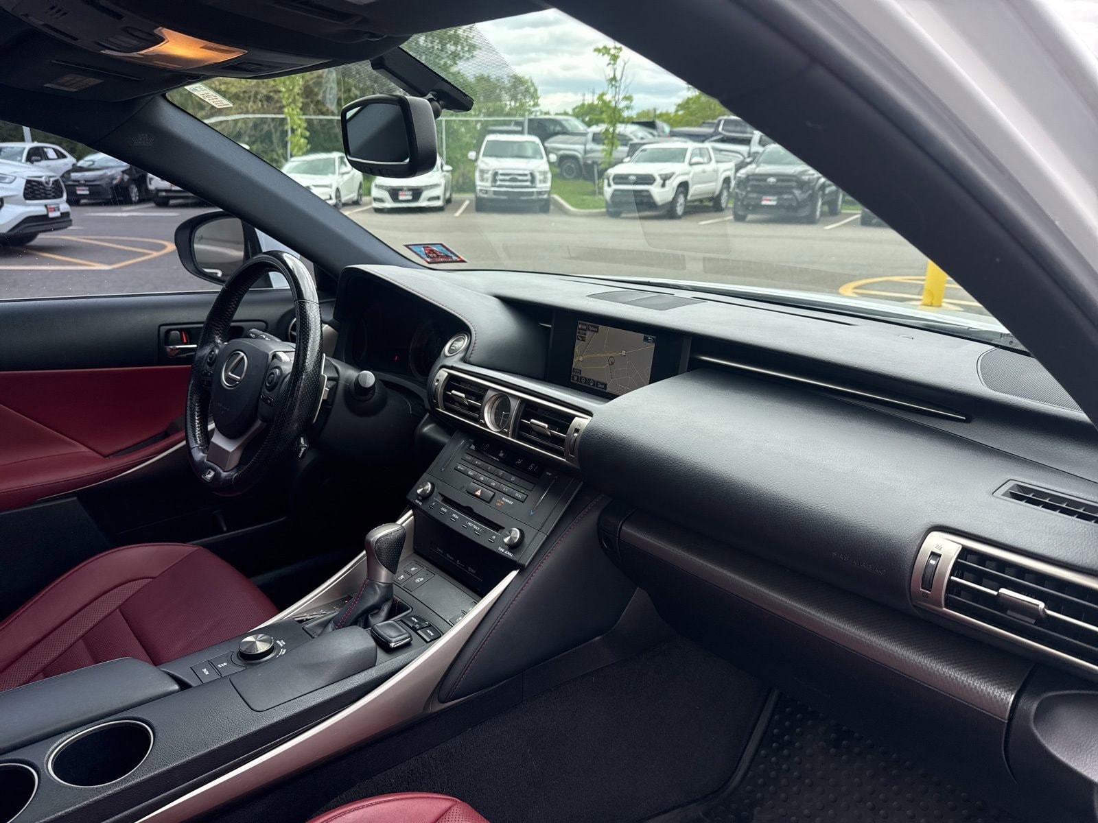 Thumbnail: 2016 Lexus IS - 23