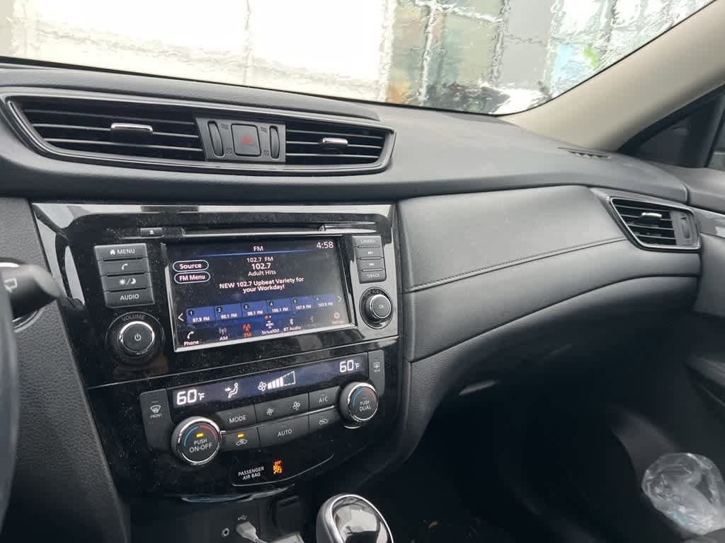 Thumbnail: 2018 Nissan Rogue - 19