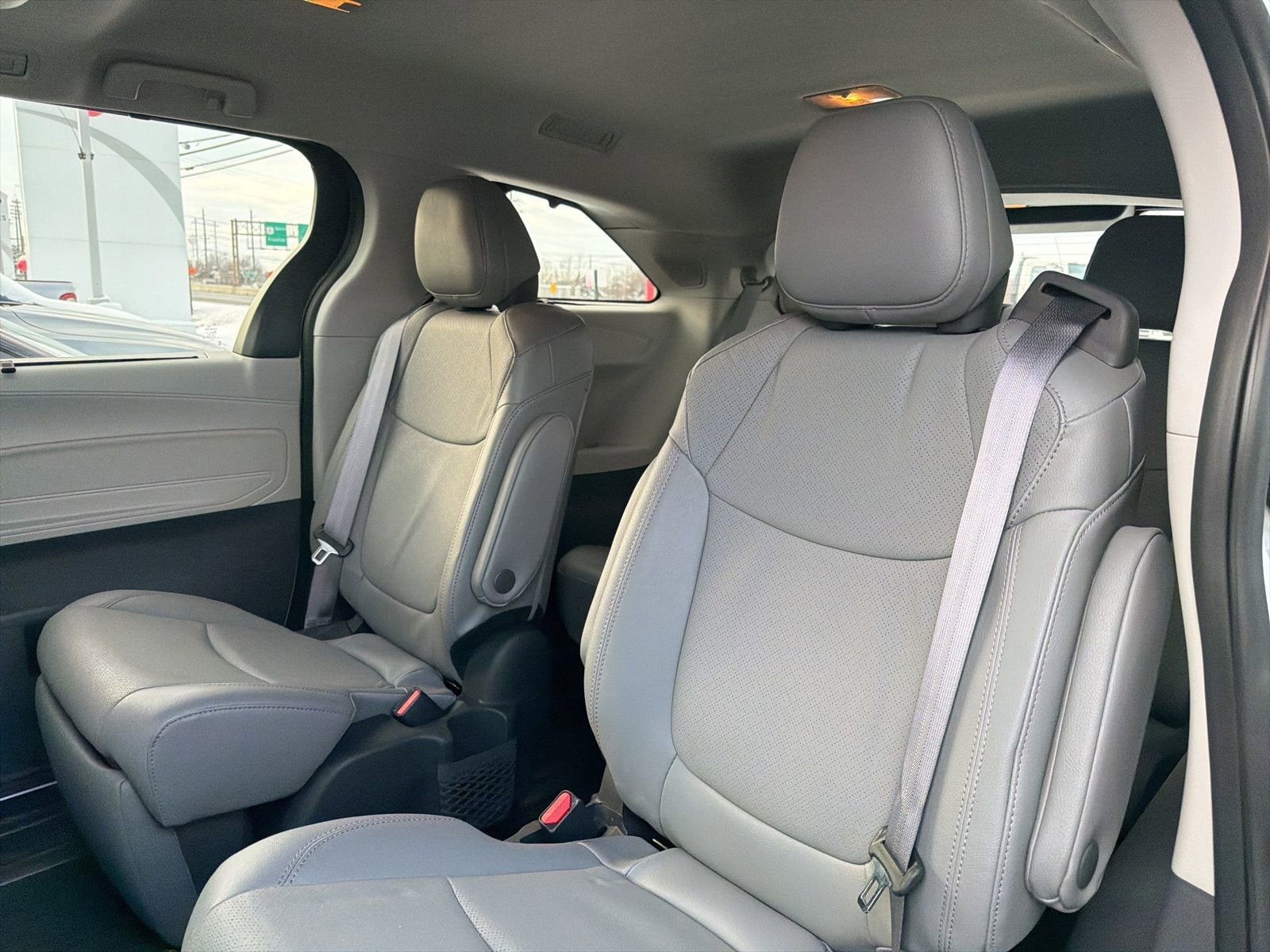 Thumbnail: 2024 Toyota Sienna - 13