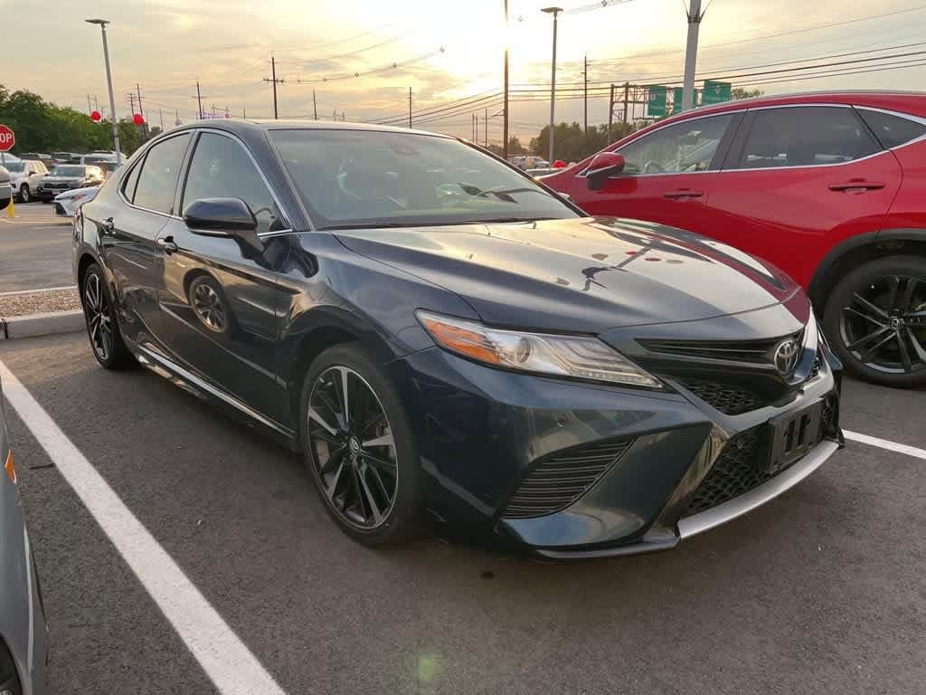 Thumbnail: 2018 Toyota Camry - 3