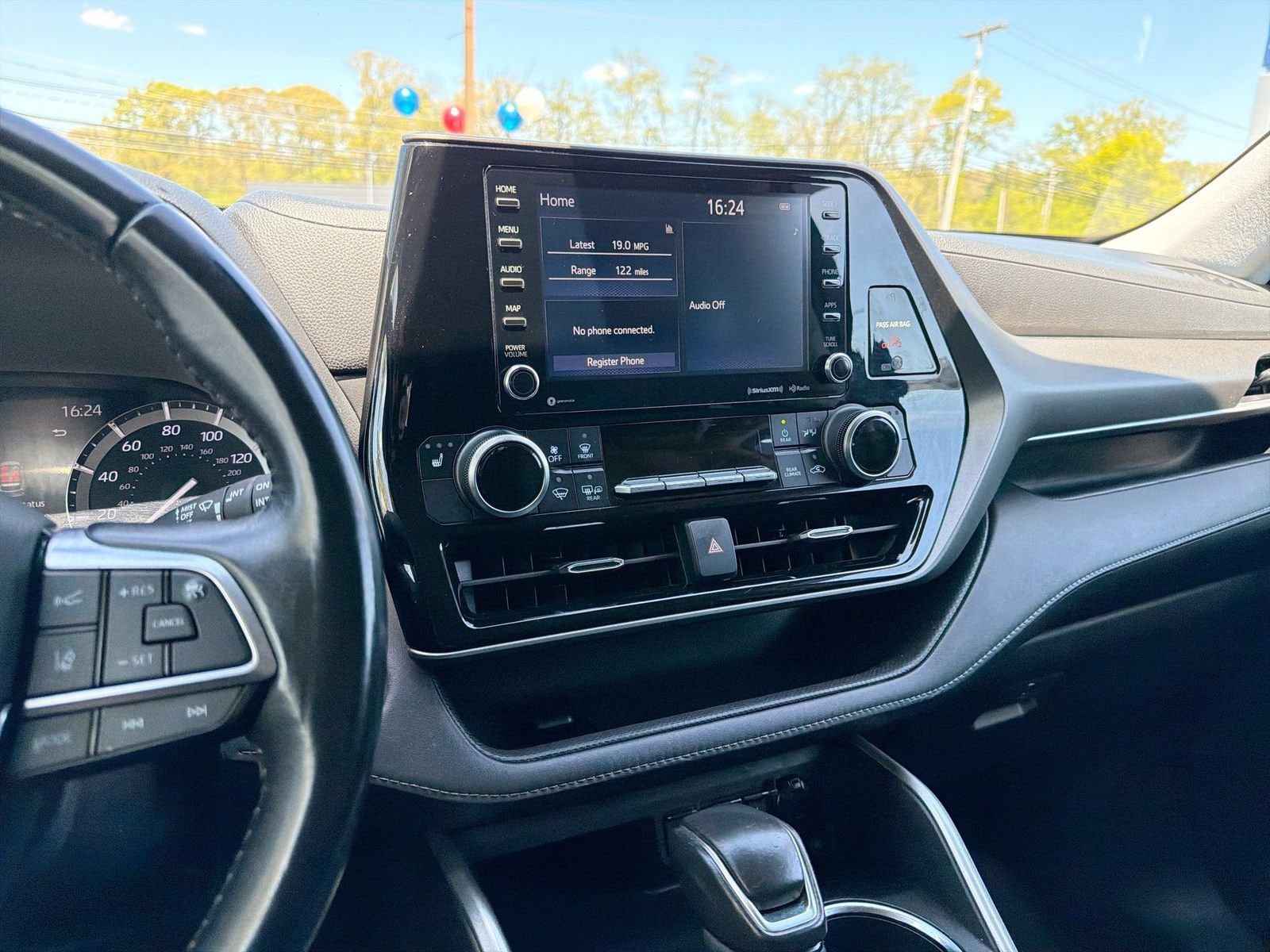 Thumbnail: 2021 Toyota Highlander - 34