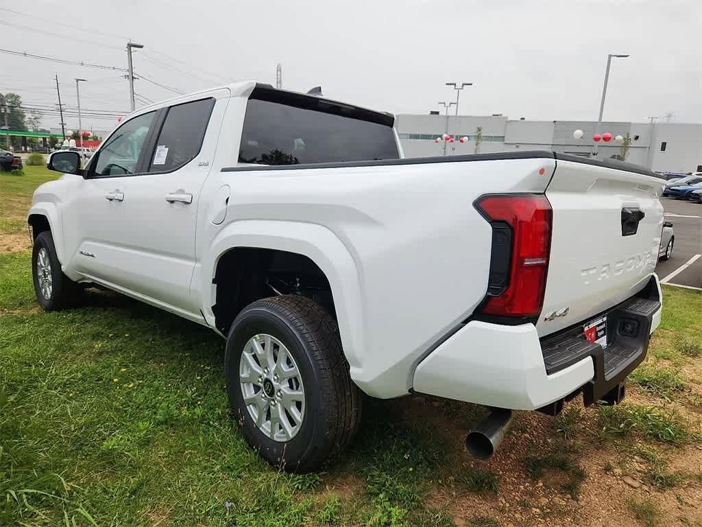 Thumbnail: 2025 Toyota Tacoma - 4