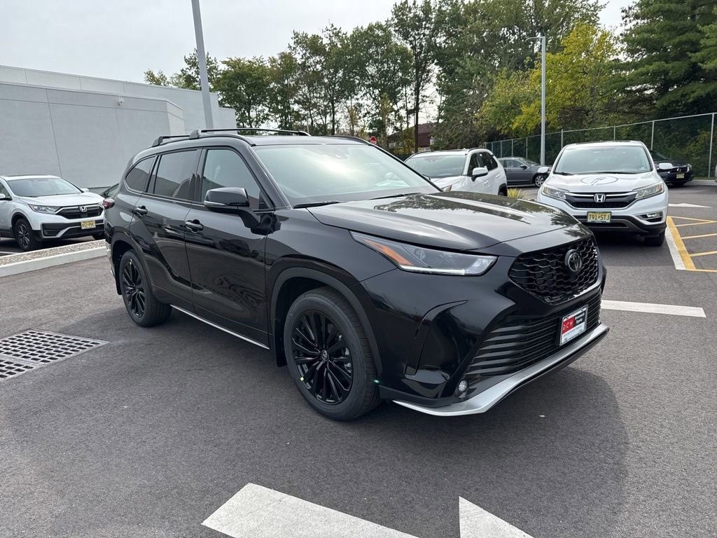 2025 Toyota Highlander XLE XSE Platinum Limited photo 2