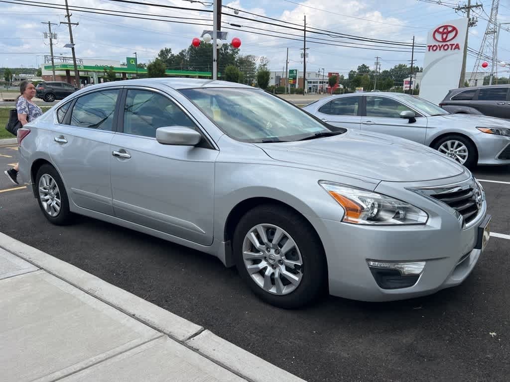 Thumbnail: 2013 Nissan Altima - 2