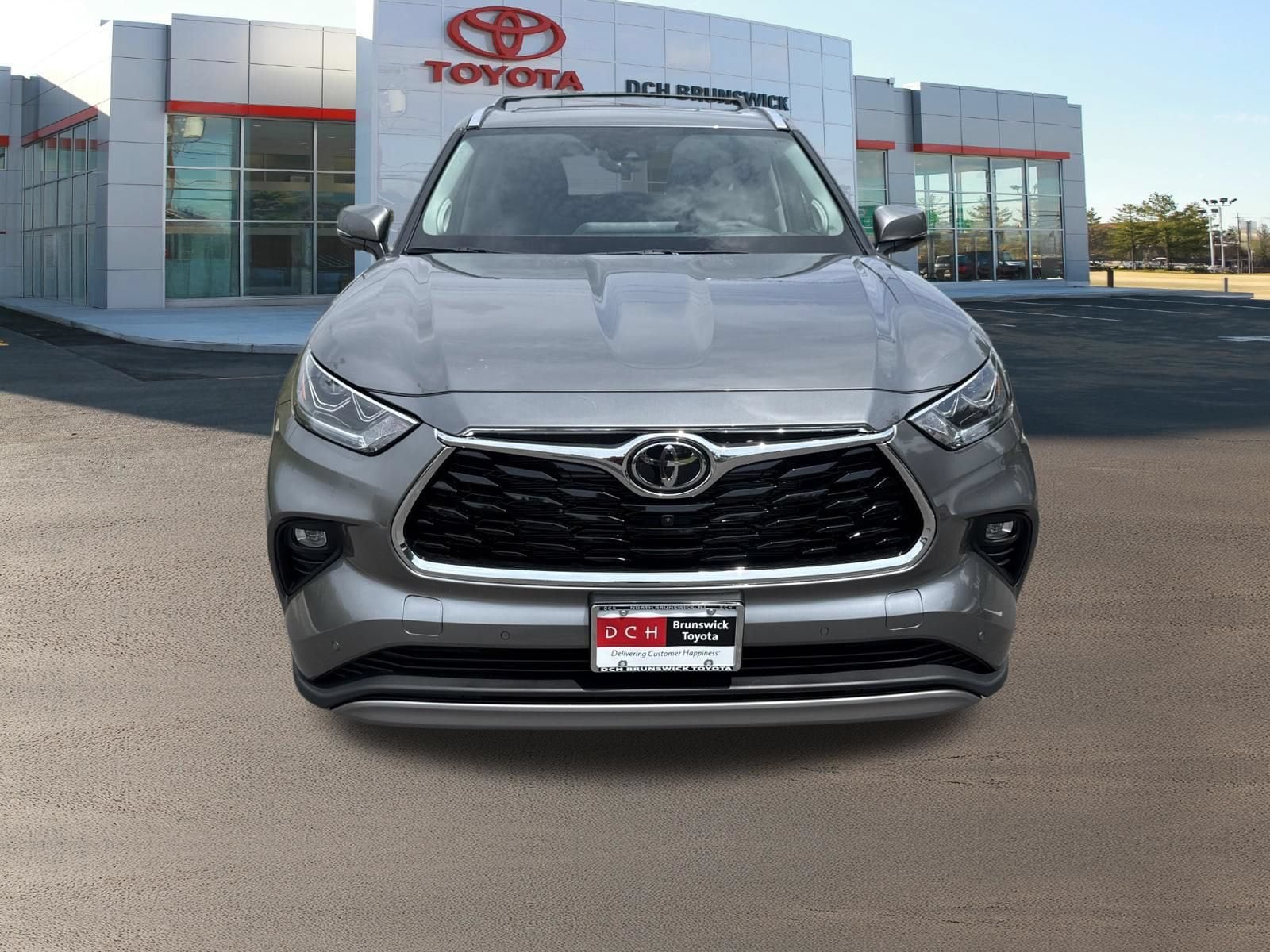 Thumbnail: 2026 Toyota Highlander - 2