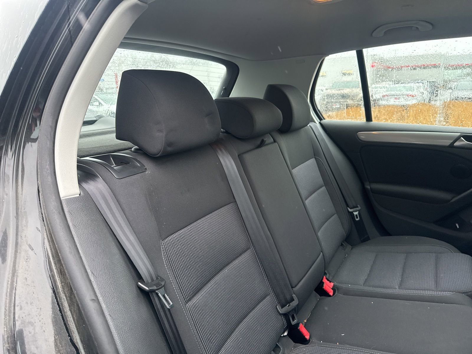 Thumbnail: 2012 Volkswagen Golf - 21