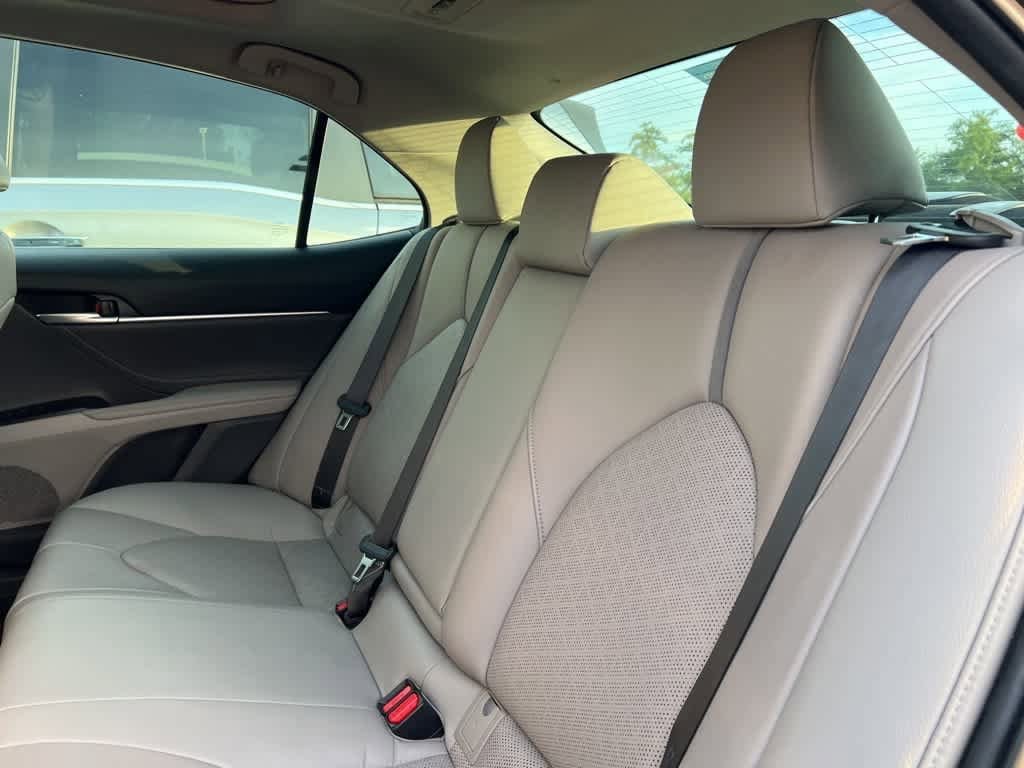 Thumbnail: 2018 Toyota Camry - 14