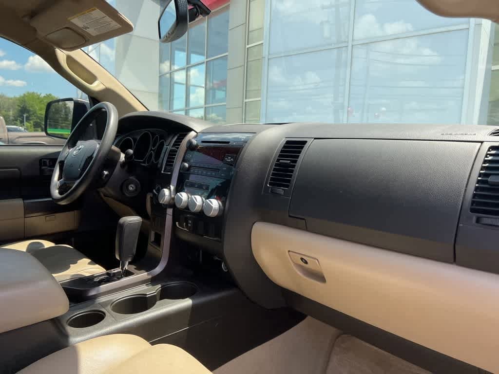 Thumbnail: 2011 Toyota Tundra - 16