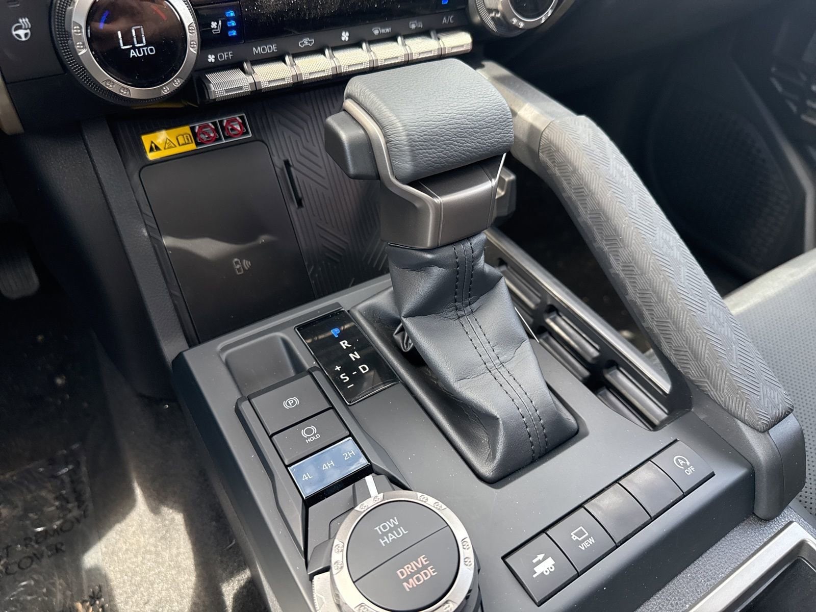 2026 Toyota Tacoma Limited - Photo 20