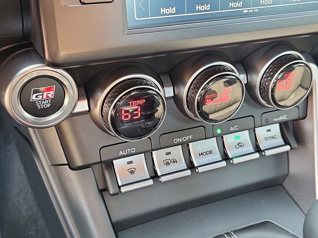 Thumbnail: 2025 Toyota GR86 - 8