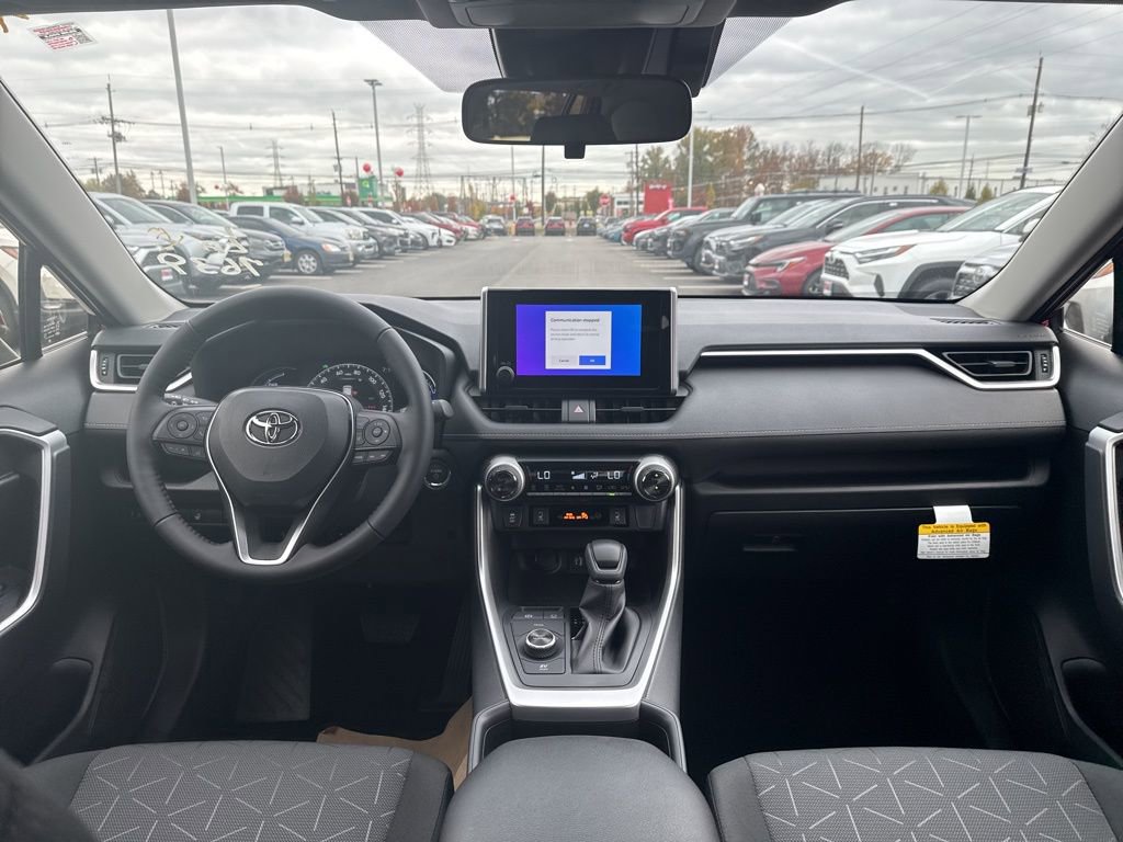 Thumbnail: 2025 Toyota RAV4 - 17