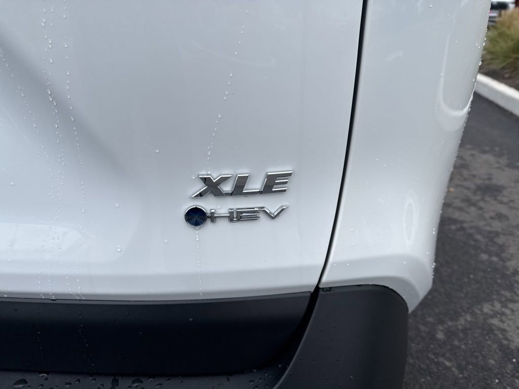 Thumbnail: 2025 Toyota RAV4 - 7