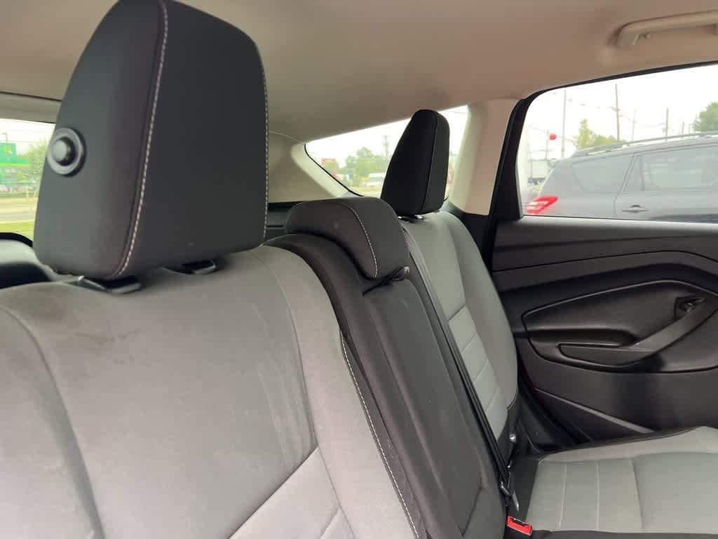 Thumbnail: 2016 Ford Escape - 16