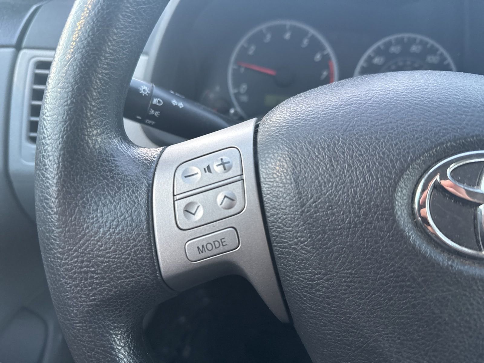 Thumbnail: 2013 Toyota Corolla - 28