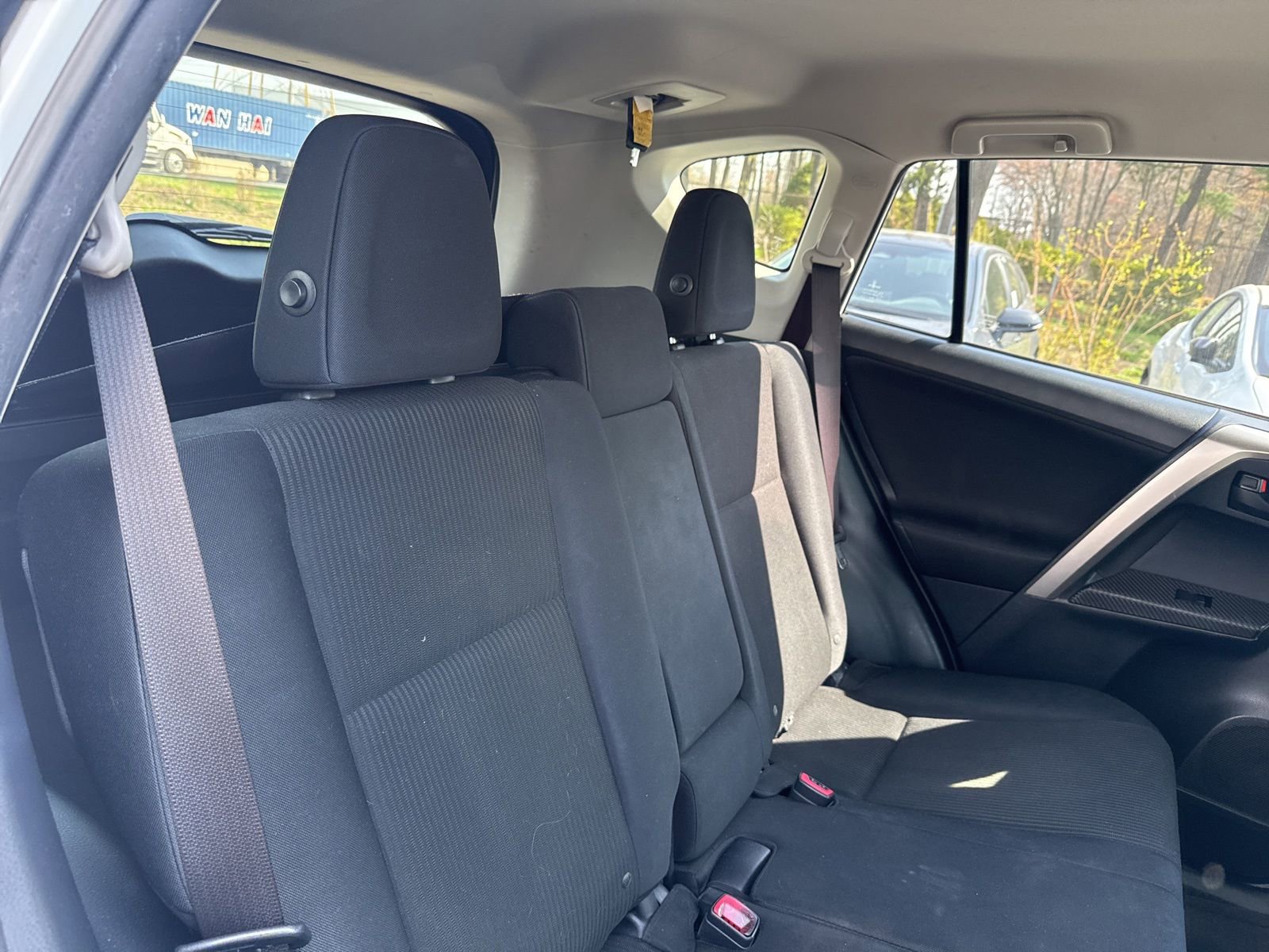 Thumbnail: 2015 Toyota RAV4 - 21