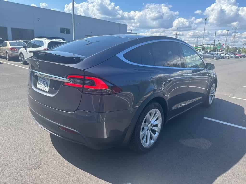 Thumbnail: 2019 Tesla Model X - 3