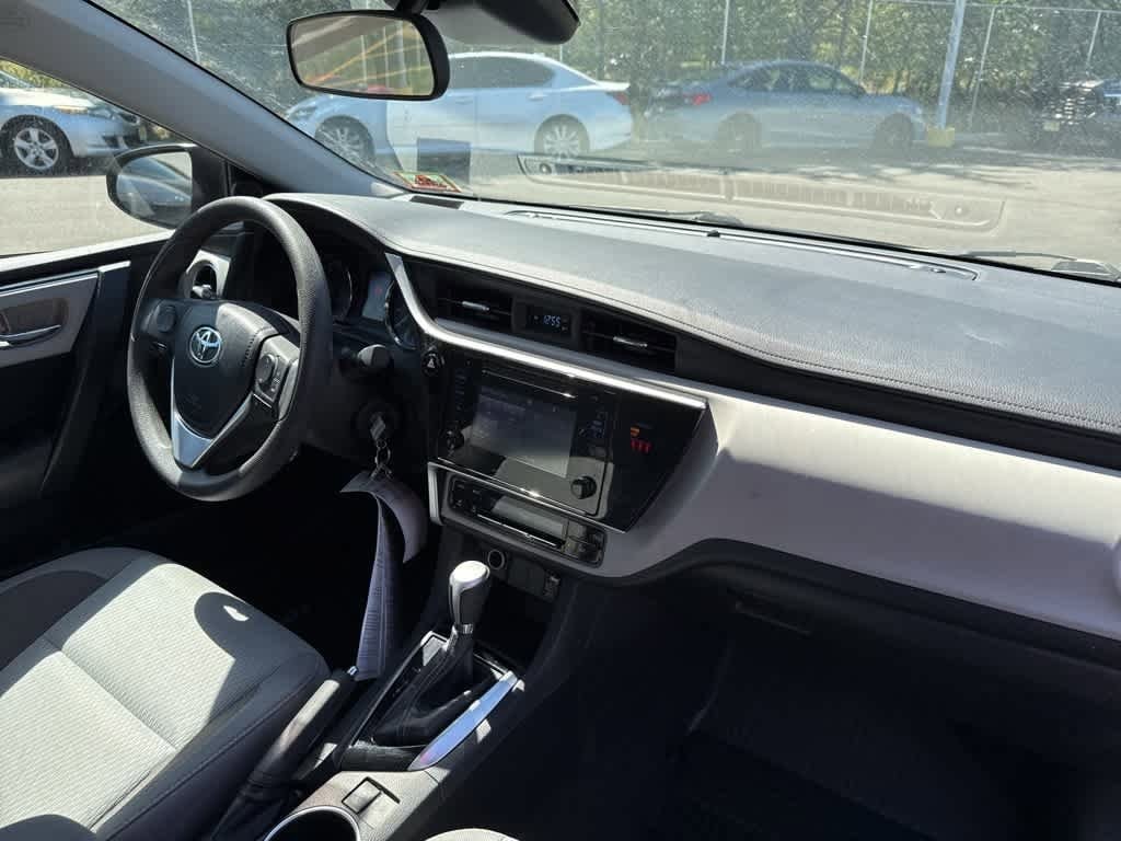 Thumbnail: 2019 Toyota Corolla - 19
