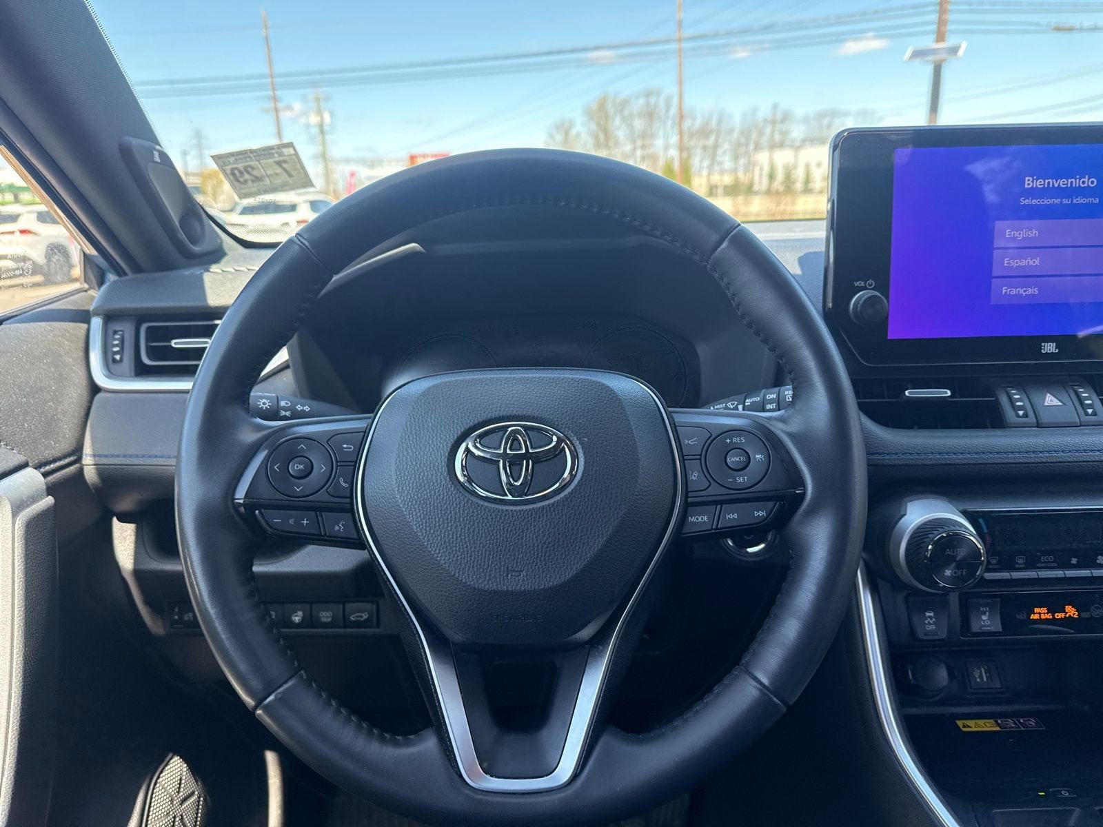 Thumbnail: 2024 Toyota RAV4 - 25