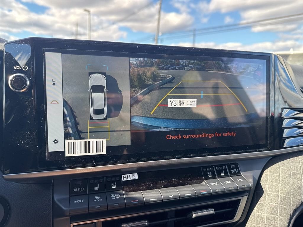 Thumbnail: 2026 Toyota Camry - 19