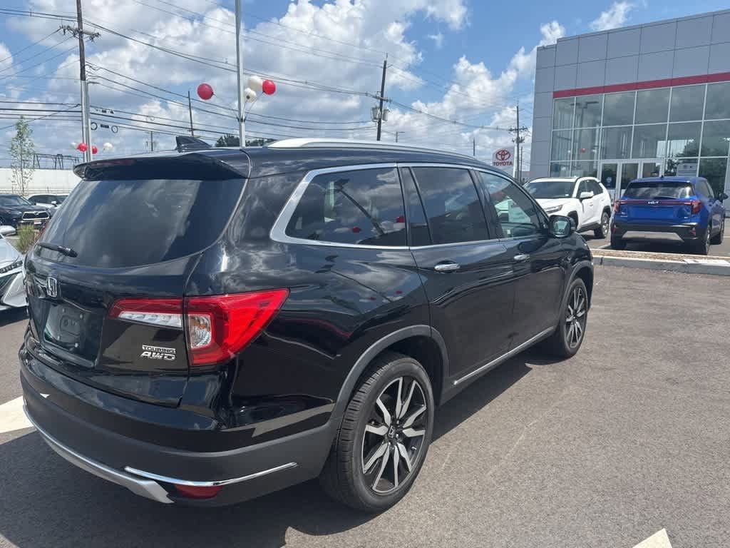 Thumbnail: 2019 Honda Pilot - 3