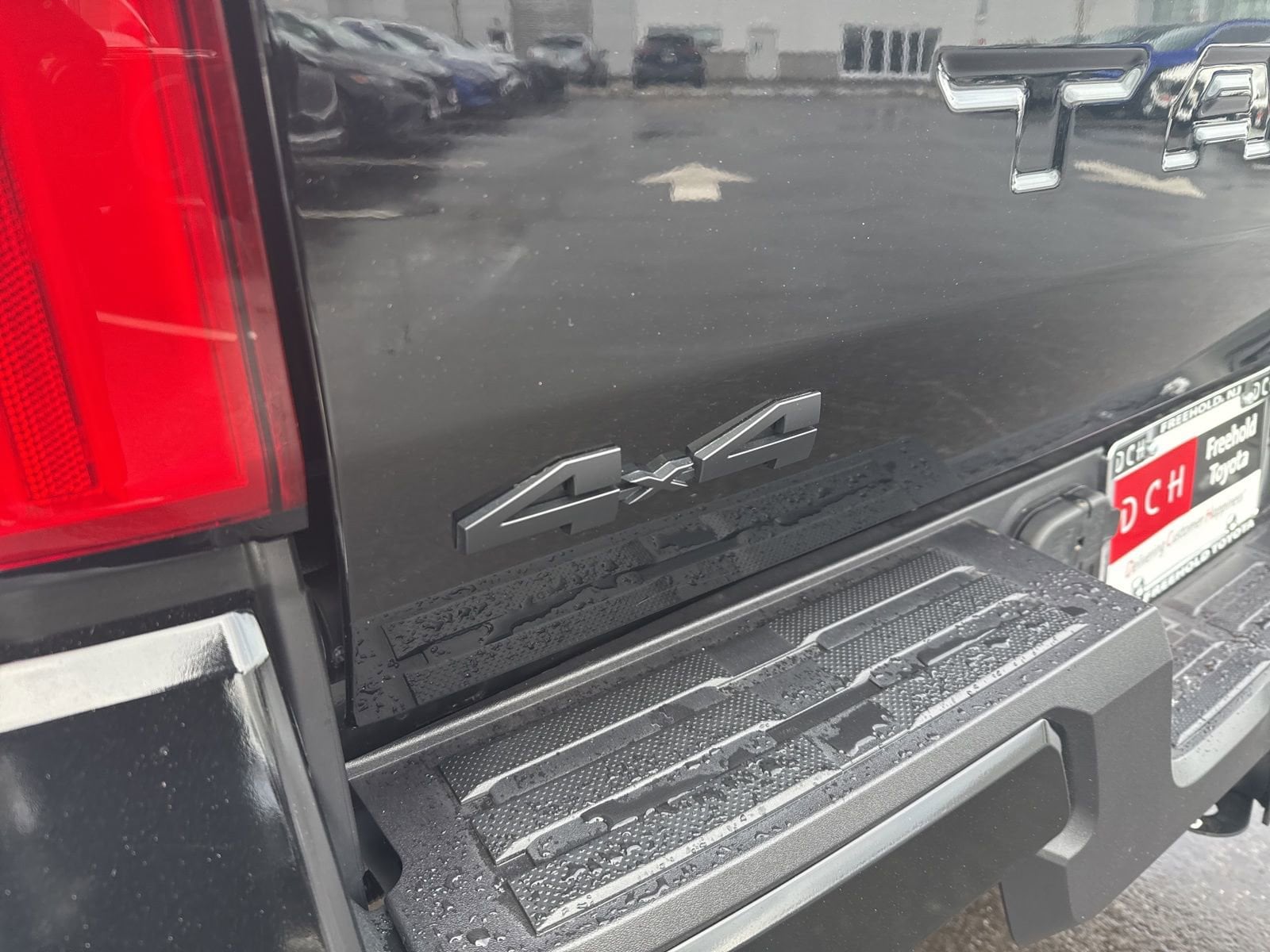 Thumbnail: 2024 Toyota Tacoma - 16