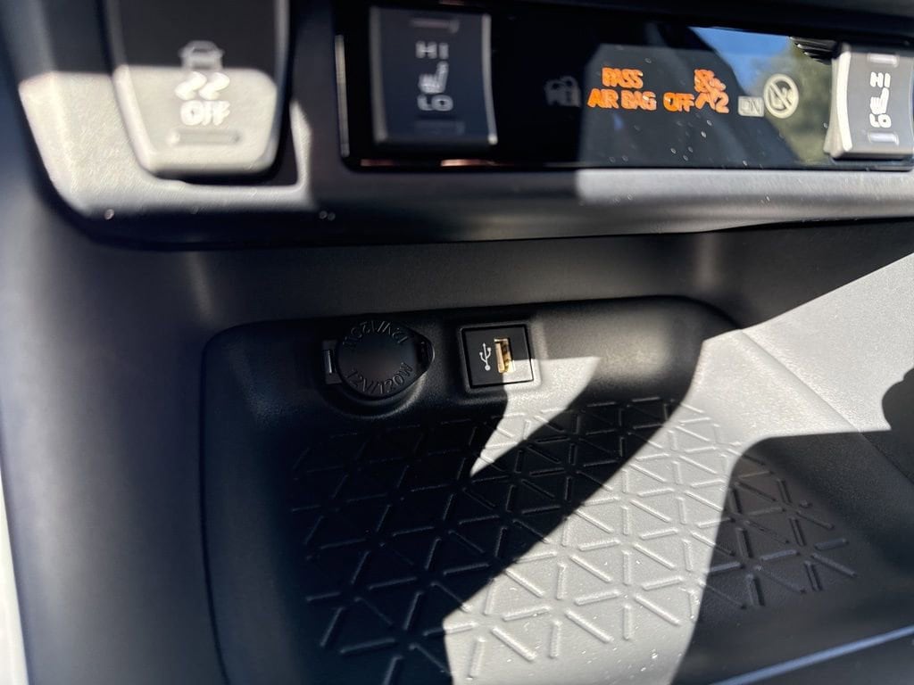 Thumbnail: 2025 Toyota RAV4 - 21