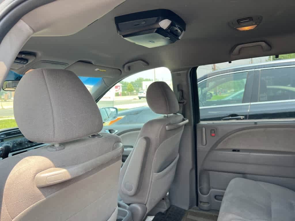Thumbnail: 2010 Honda Odyssey - 14