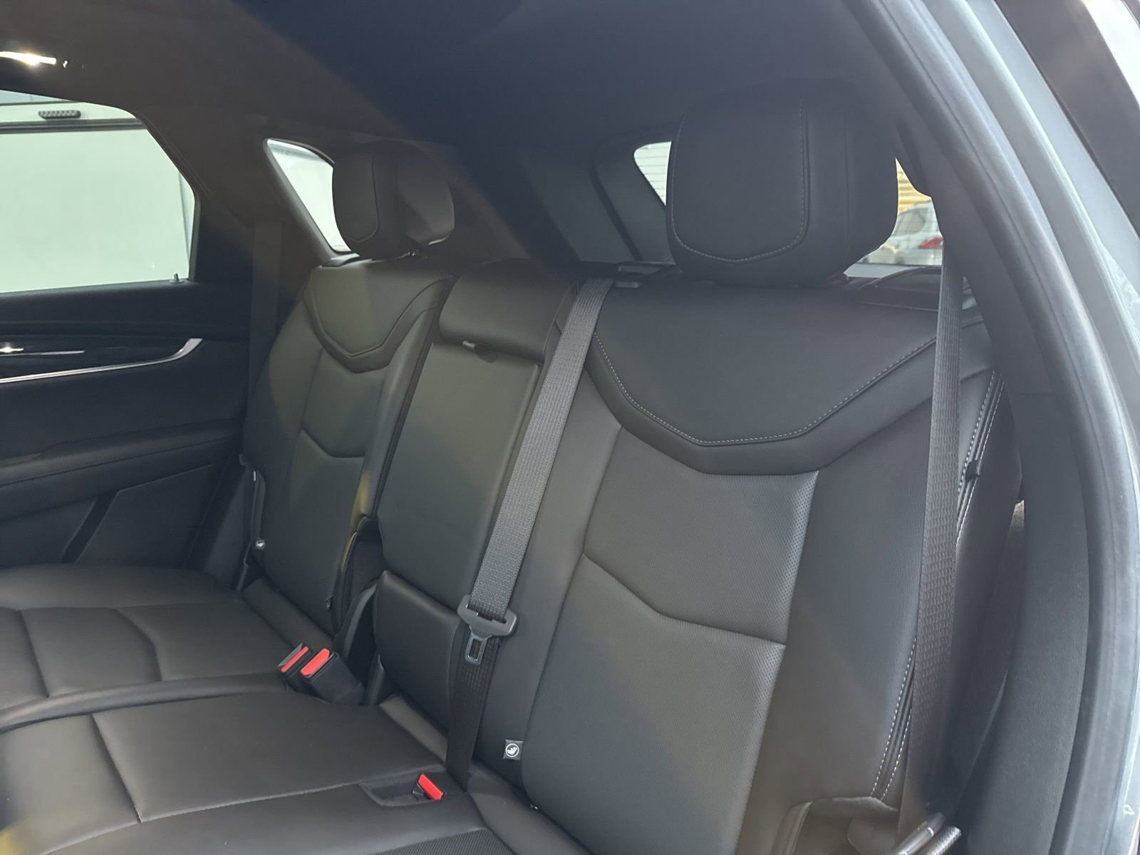 Thumbnail: 2023 Cadillac XT5 - 24