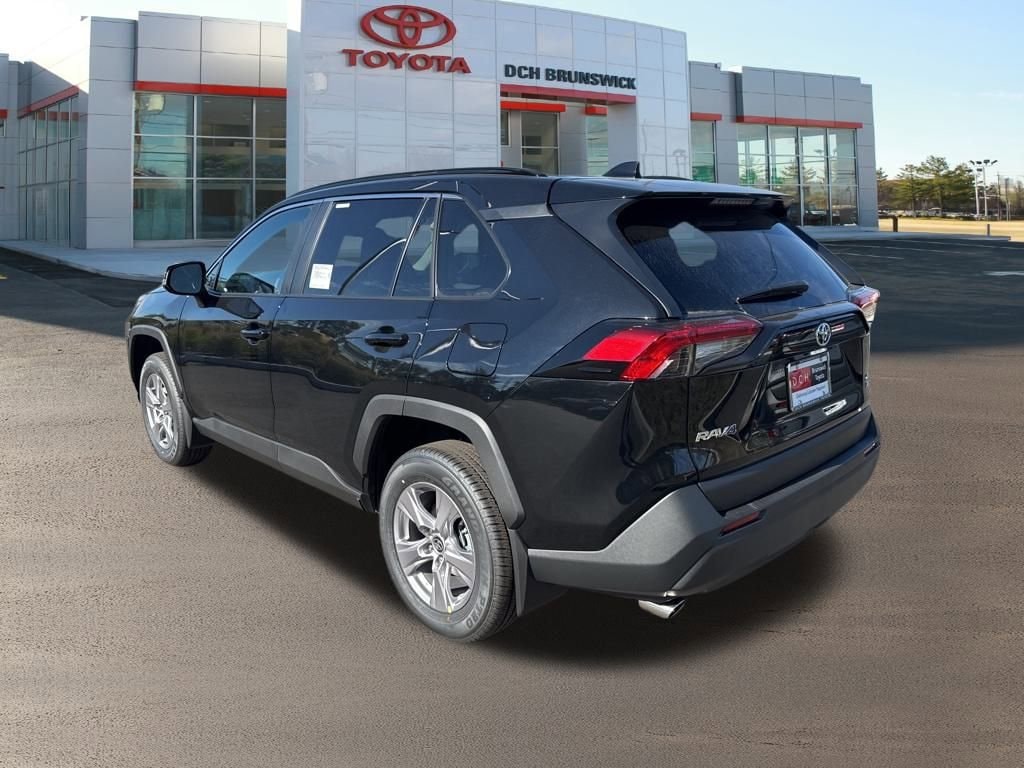 Thumbnail: 2025 Toyota RAV4 - 6