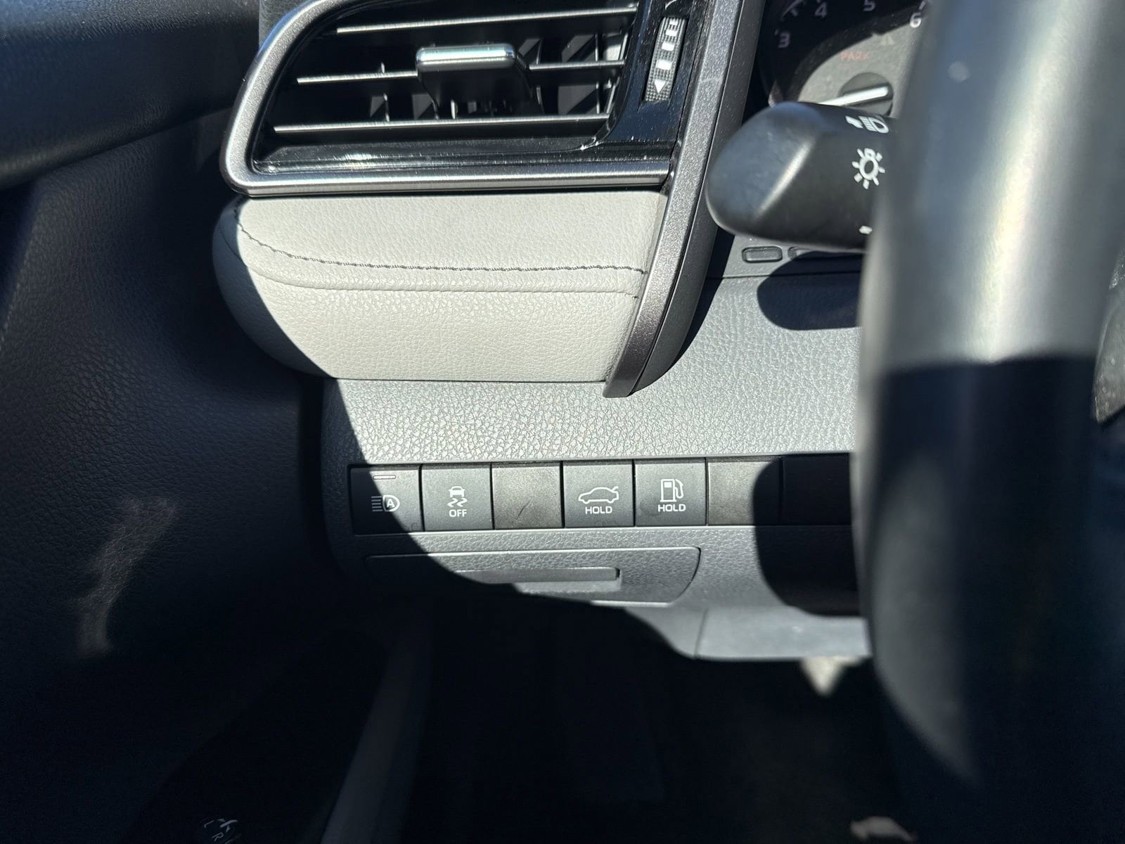 Thumbnail: 2022 Toyota Camry - 27