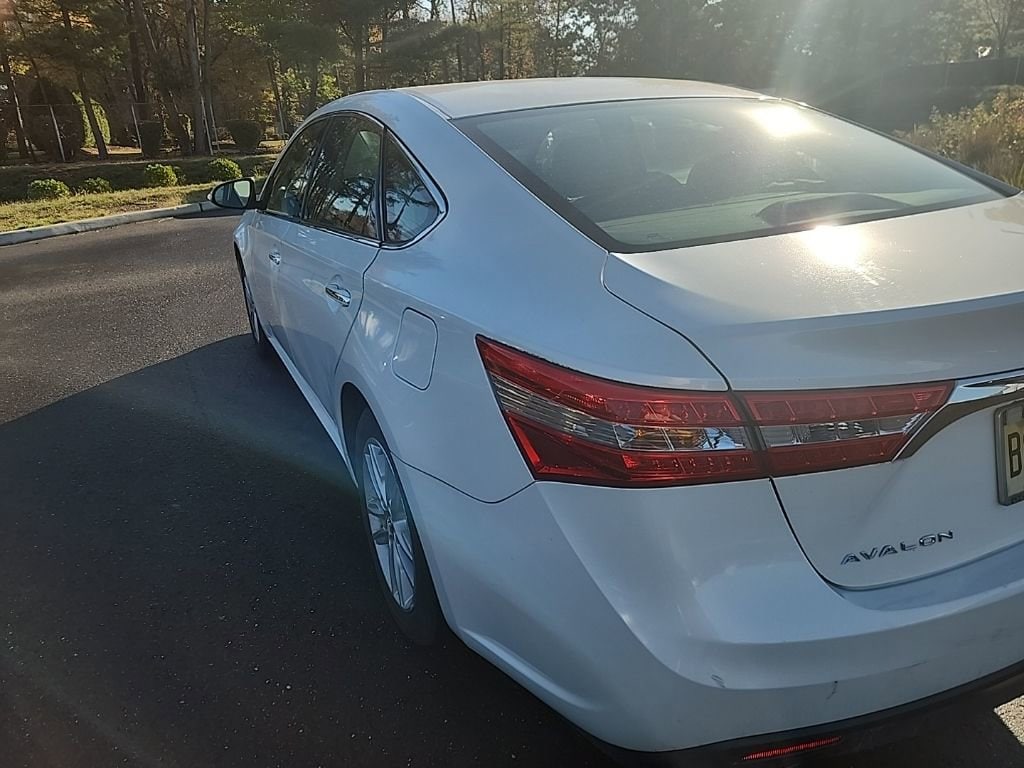Thumbnail: 2014 Toyota Avalon - 5