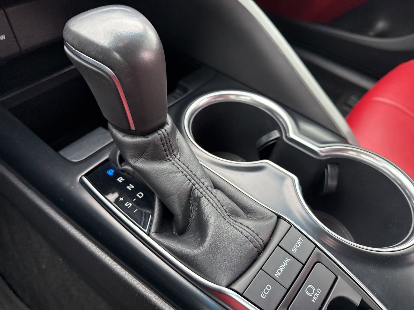 Thumbnail: 2018 Toyota Camry - 28