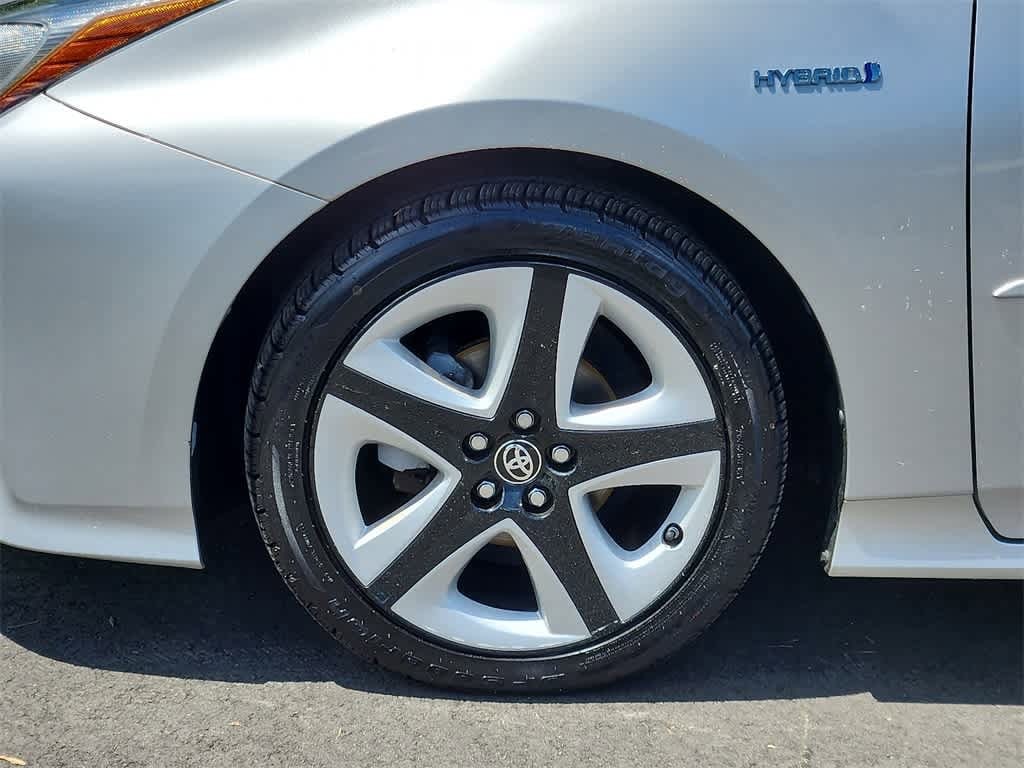 Thumbnail: 2017 Toyota Prius - 14