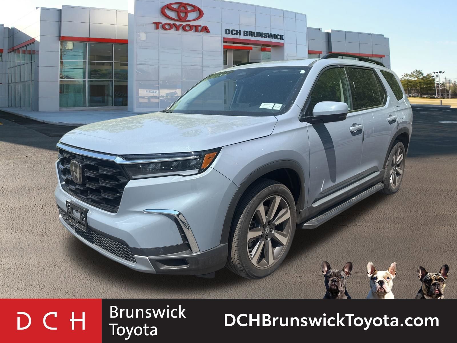 2023 Honda Pilot Touring AWD's photo