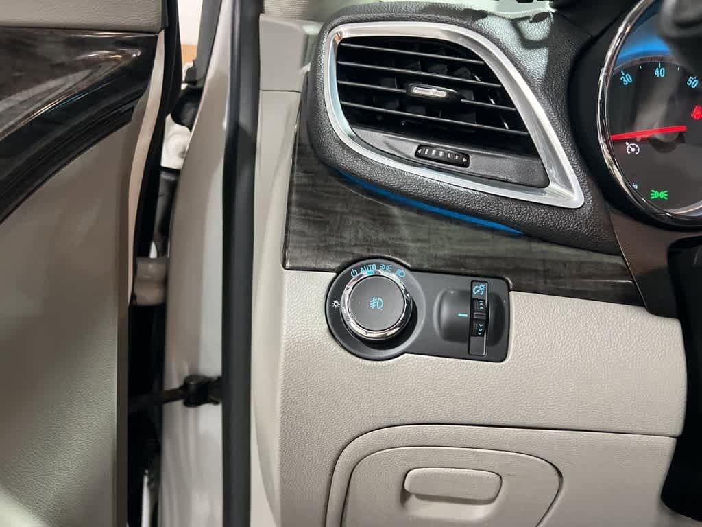Thumbnail: 2016 Buick Encore - 22